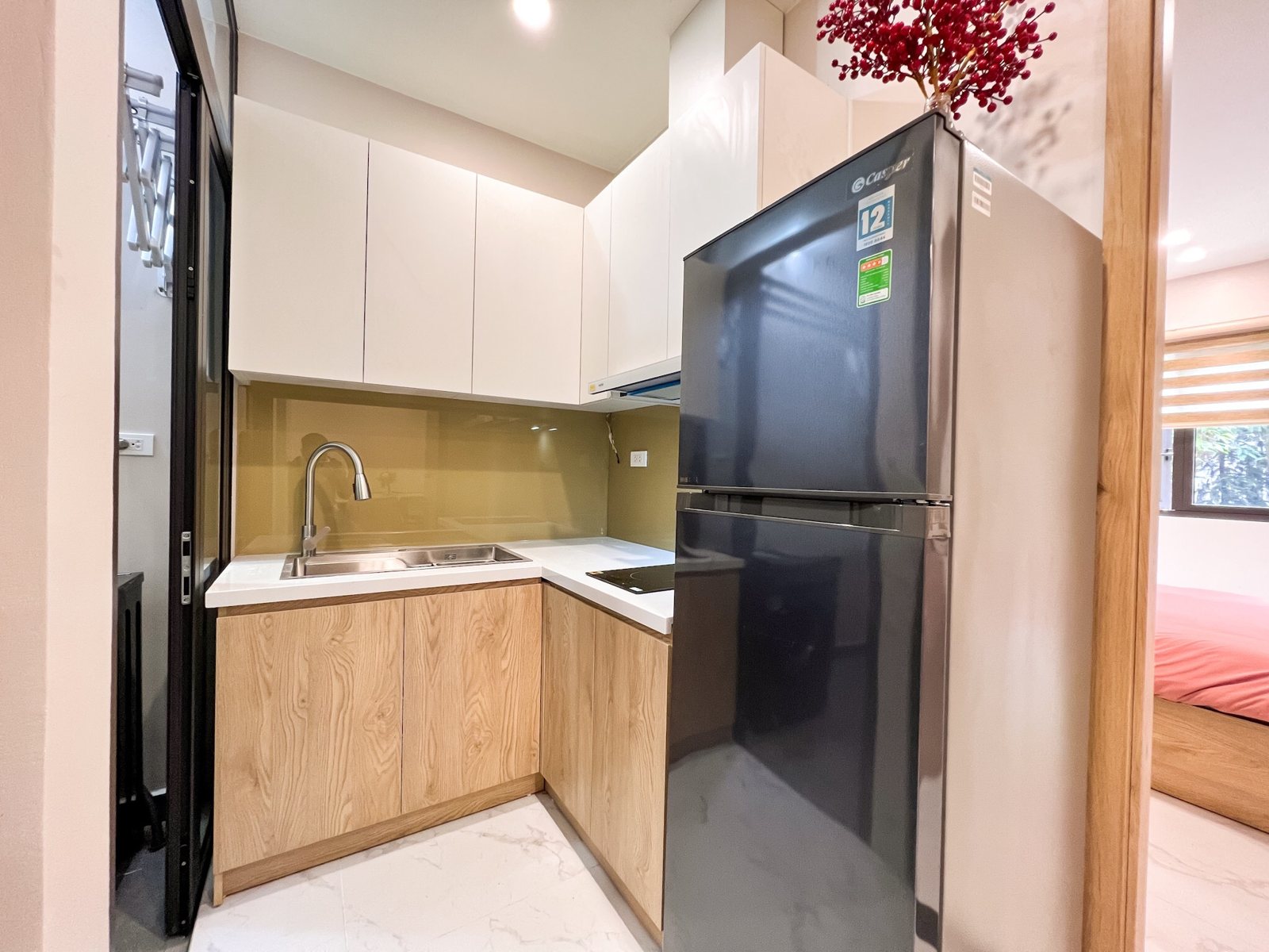 2-bedroom apartment for rent in Ba Đình · Balcony · 3