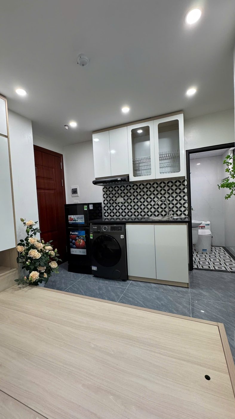 1-bedroom studio apartment for rent in Bắc Từ Liêm · Balcony · 3